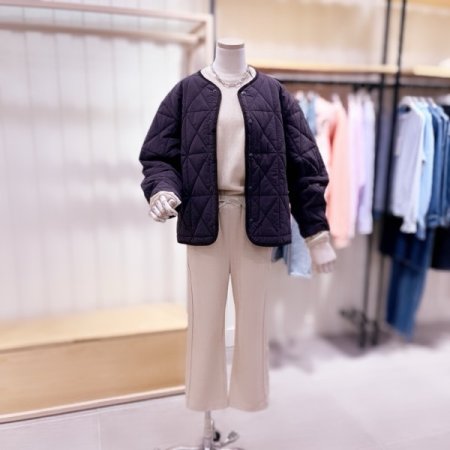 라운드넥 3온스 변형 맞퀼팅 숏점퍼