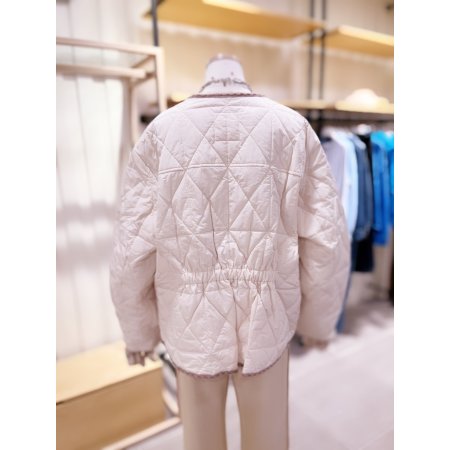 라운드넥 3온스 변형 맞퀼팅 숏점퍼