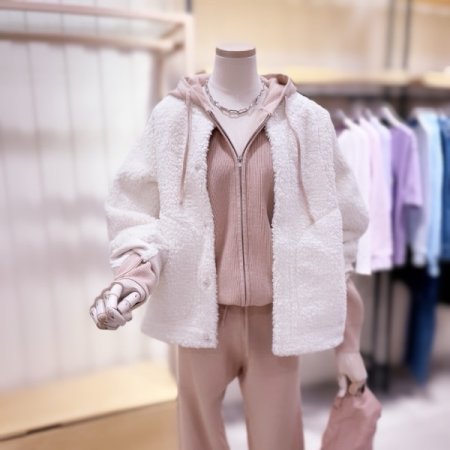 라운드넥 사이바포켓 무스탕 점퍼