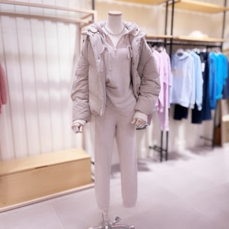 시에로 사선 패턴 니트후드 다운점퍼