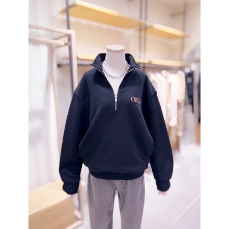 뒷 레터링 반집업 맨투맨