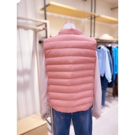 세로 퀼팅 경량다운 베스트