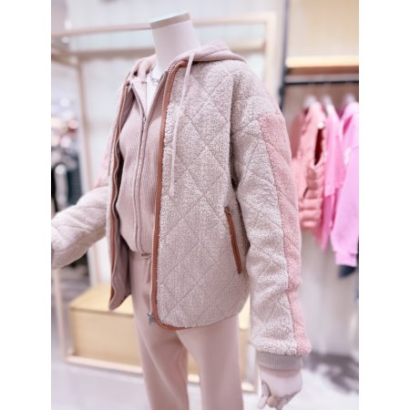 인조퍼 퀼팅 라운드넥 점퍼