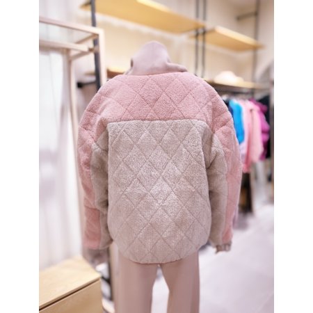 인조퍼 퀼팅 라운드넥 점퍼