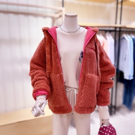 벨벳스트링 덤블링후드 점퍼