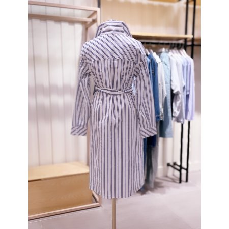 트임 디테일 롱기장 스트라이프 셔츠