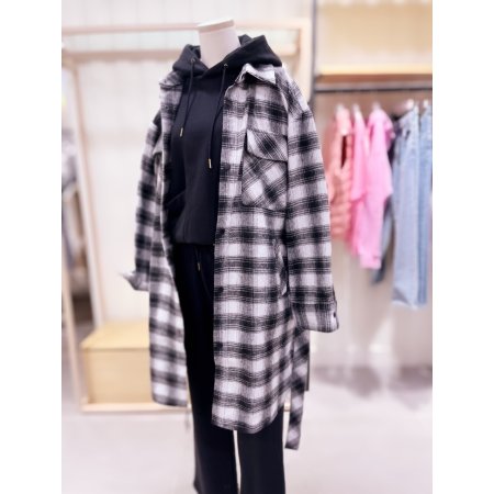 루즈핏 롱셔츠형 체크 점퍼