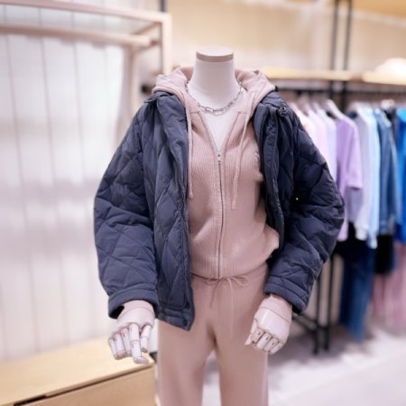 정방형 퀼팅 다운점퍼