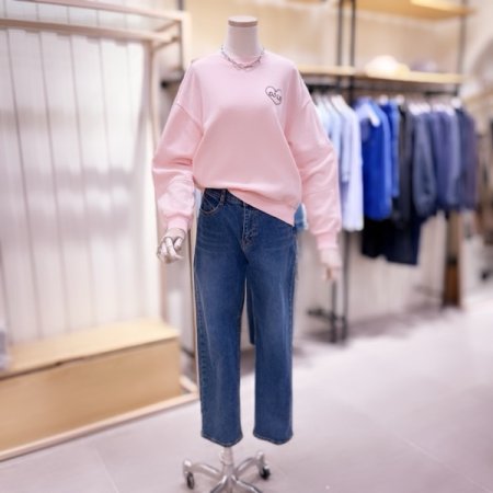 자수하트 절개 맨투맨 티셔츠