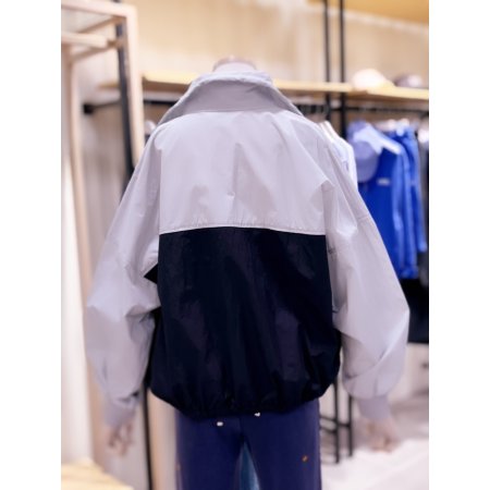 배색 소매 시보리 크랍 점퍼