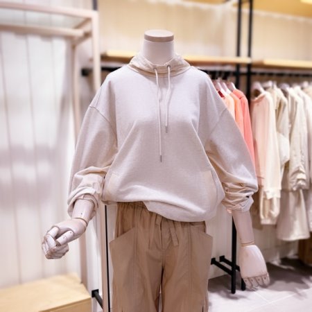 스트링 넥 우븐배색 맨투맨