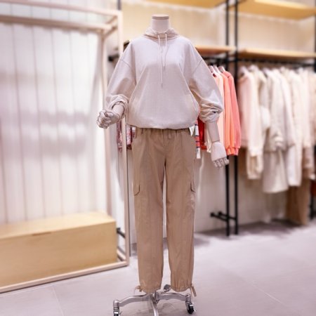 스트링 넥 우븐배색 맨투맨