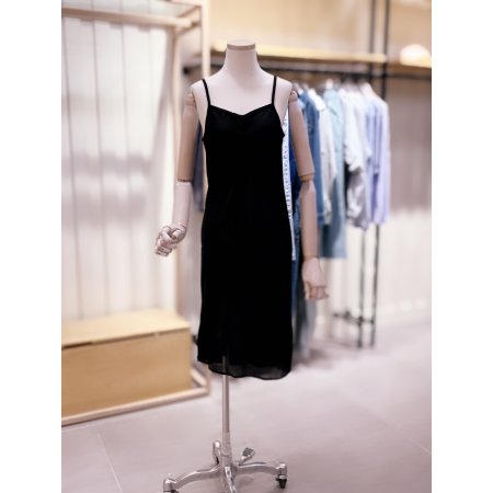 스모킹 러플 포인트 롱 원피스