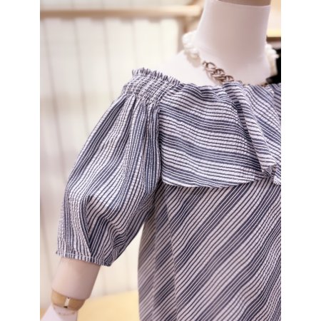 스트라이프 스모킹 오프숄더 블라우스