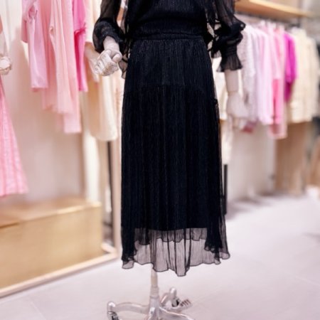 메탈주름지 라운드 절개 롱 스커트