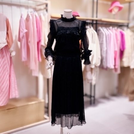 메탈주름지 라운드 절개 롱 스커트