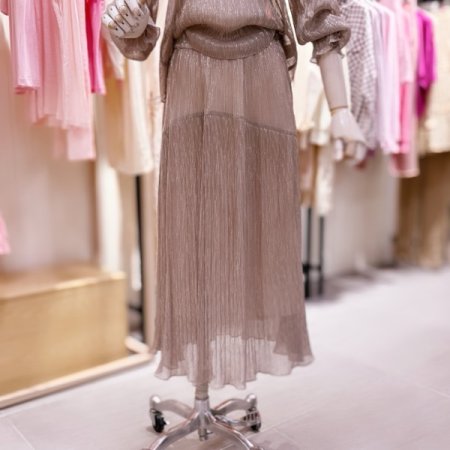 메탈주름지 라운드 절개 롱 스커트