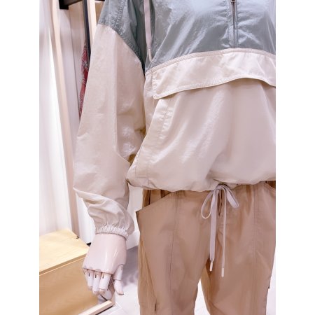 시에로 배색 후드 반집업 아노락 점퍼