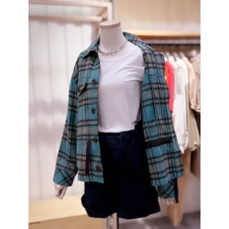 뒷넥 가죽 패치 허리 조임 체크셔츠