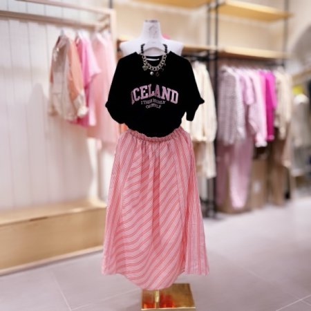 ICELAND 자수 라글란 티셔츠