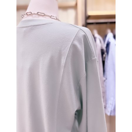 레터링 자수 절개 맨투맨 티셔츠