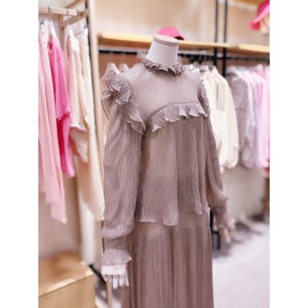 메탈주름지 하이넥라인 러플 블라우스