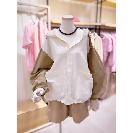 소매배색 스냅여밈 셔츠형 점퍼