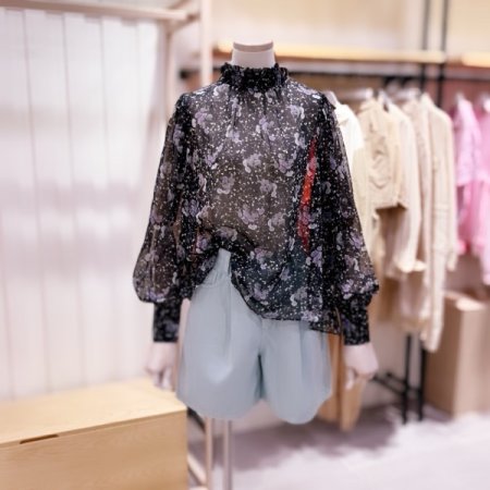 스모킹 금사 플라워 블라우스