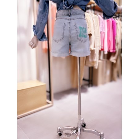 힙포켓 자수 포인트 데님 숏팬츠