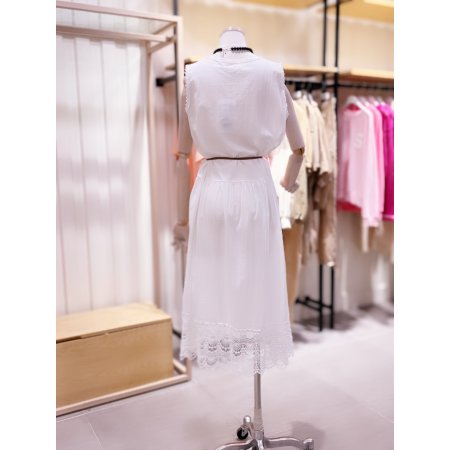 레이스 민소매 라운드 원피스