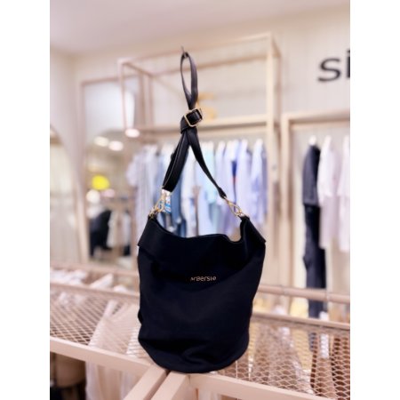 레터링 자수 포인트 캔버스 숄더백