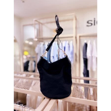 레터링 자수 포인트 캔버스 숄더백