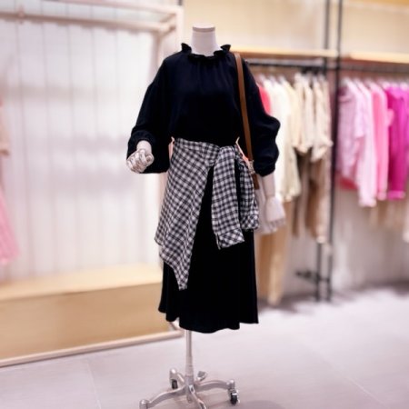 러플넥 루즈핏 원피스