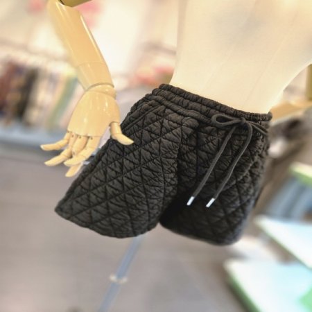 유이퀼팅반바지