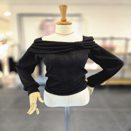 오프숄리본티셔츠