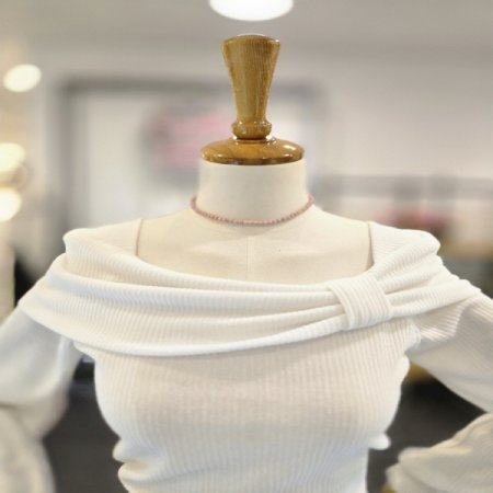 오프숄리본티셔츠