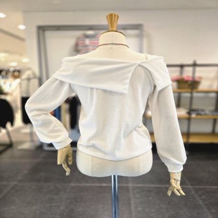 오프숄리본티셔츠