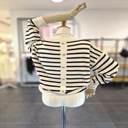 뒷단추단가라니트Z