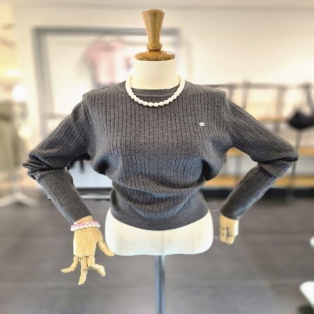 폴비꽈배기니트