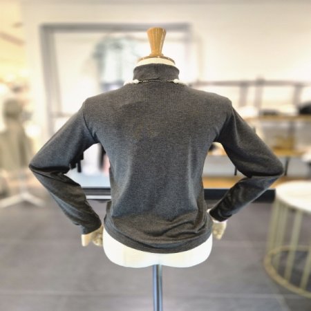 심플베이직폴라티