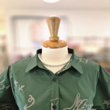 그래피티블라우스