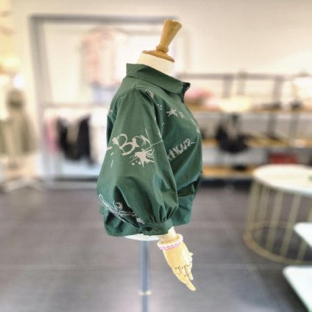 그래피티블라우스