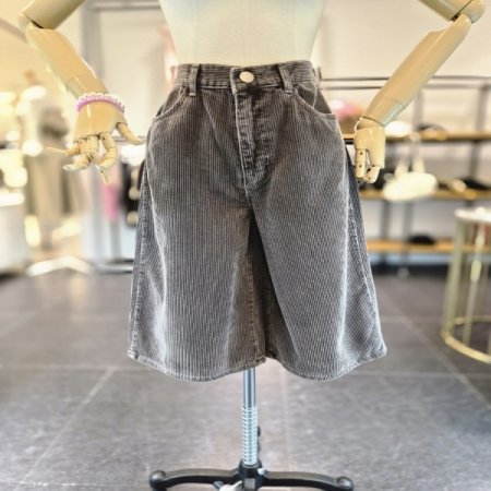 다잉골덴버뮤다팬츠