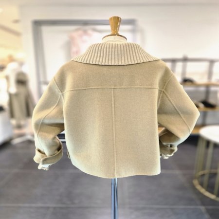 니트카라핸드메이드자켓B