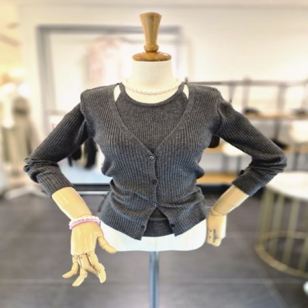 어텀레이어드니트V