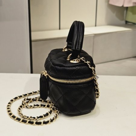 퀼팅 스퀘어 체인 백