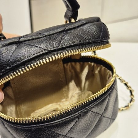 퀼팅 스퀘어 체인 백