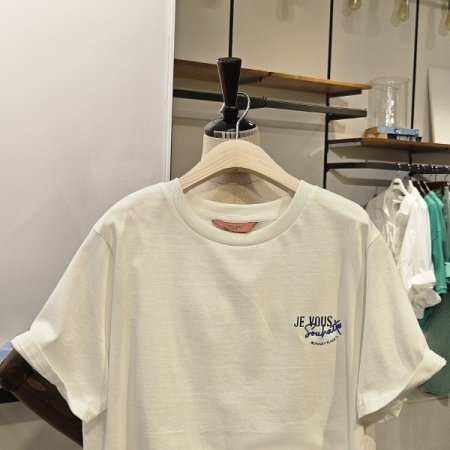 시즌 리스 자수 티셔츠