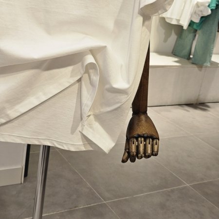 시즌 리스 자수 티셔츠