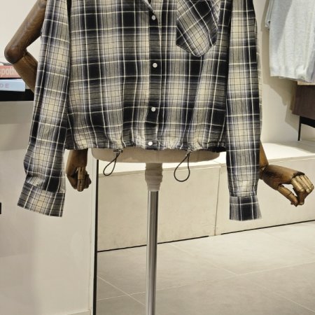 체크 스트링 블라우스